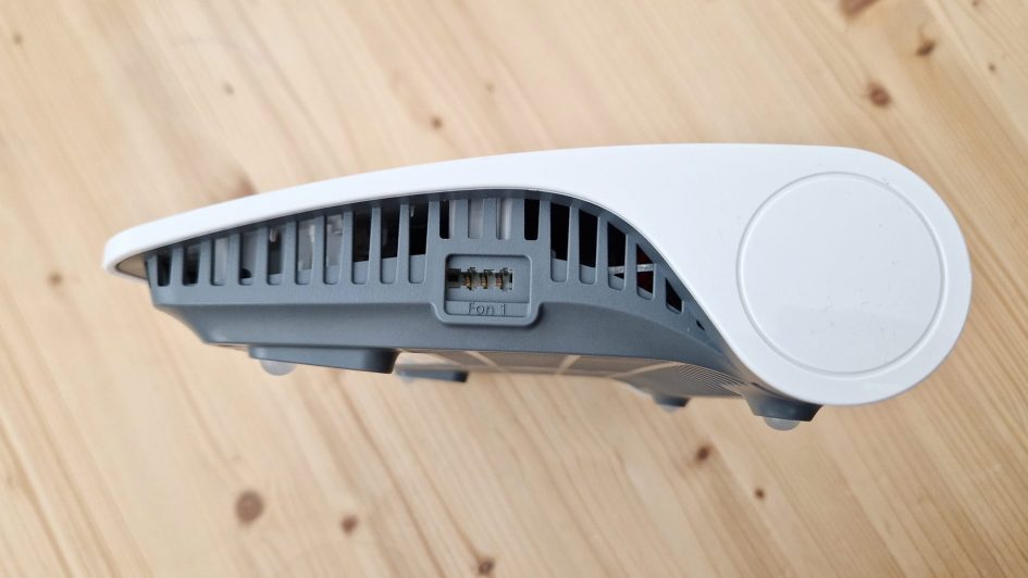 FritzBox 5590 Fiber review z010