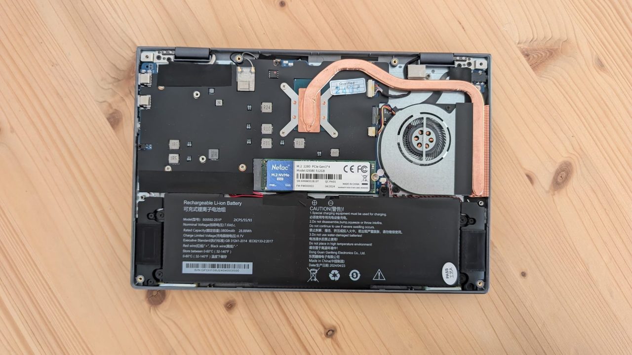 CHUWI MiniBook X review s001