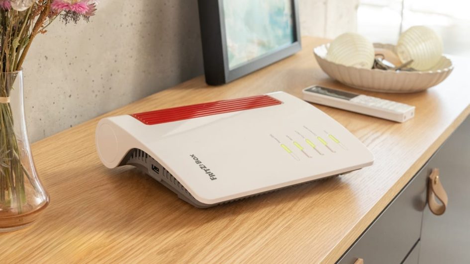 FRITZBox 7690 router